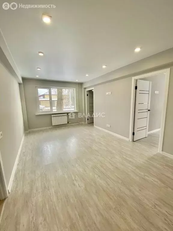 3-комнатная квартира: Волгоград, микрорайон Жилгородок, Кутузовская ... - Фото 1