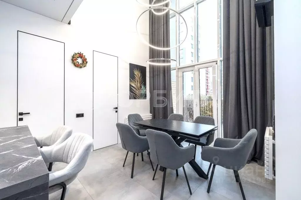 4-к кв. Тюменская область, Тюмень ул. Газовиков, 36 (112.5 м) - Фото 1