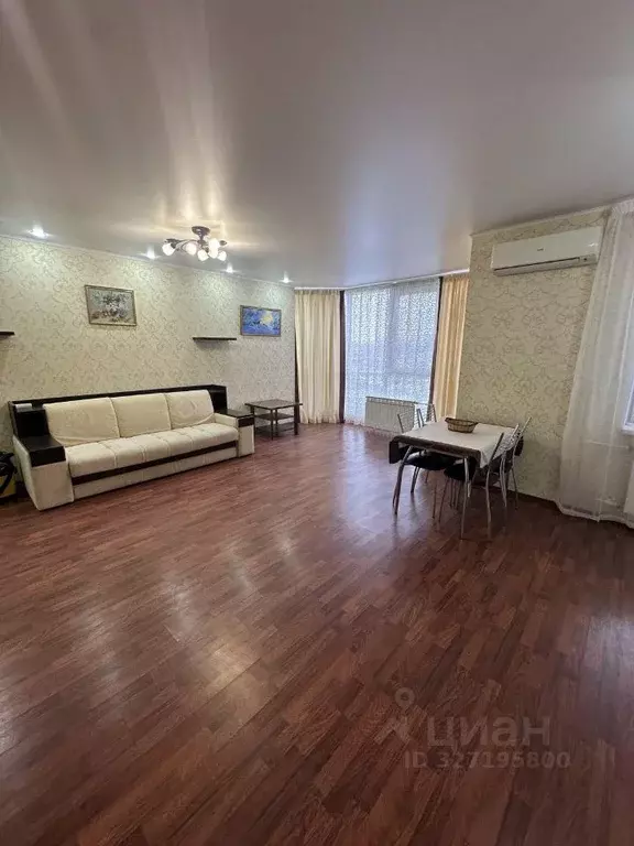 Студия Саратовская область, Энгельс Рабочая ул., 125а (45.0 м) - Фото 1