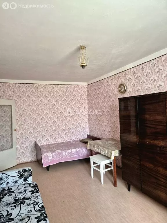 1-комнатная квартира: Шебекино, улица Петровского, 10 (34 м) - Фото 1