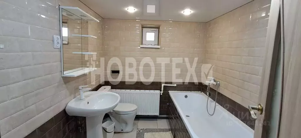 Дом в Краснодарский край, Каневская ст-ца ул. Некрасова, 80 (47 м) - Фото 1