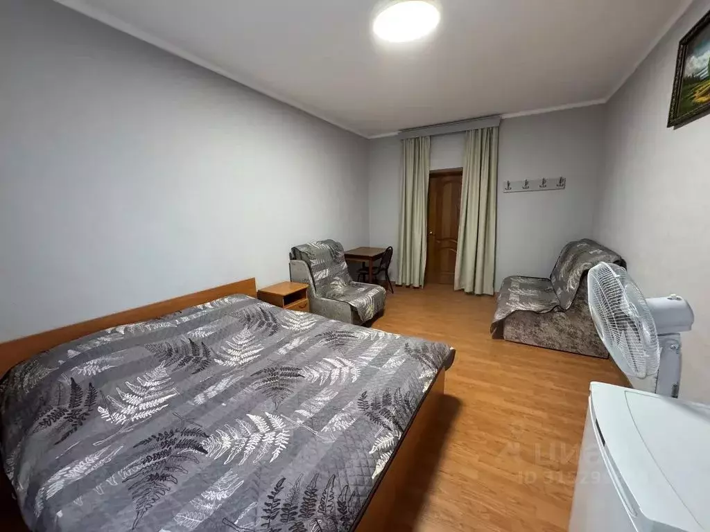 Комната Краснодарский край, Сочи Адлер жилрайон, ул. Аллейная, 4/1 - Фото 1