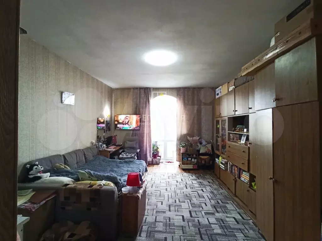 Комната 21 м в 3-к., 3/3 эт. - Фото 0