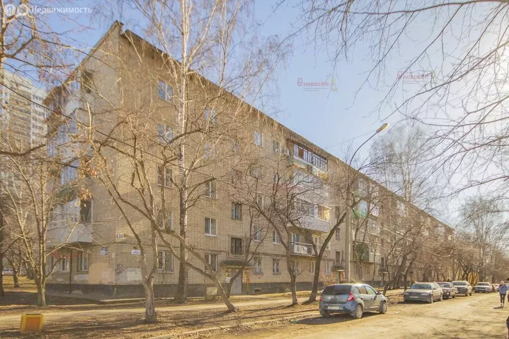 2-комнатная квартира: Екатеринбург, улица Лобкова, 30 (40 м) - Фото 1
