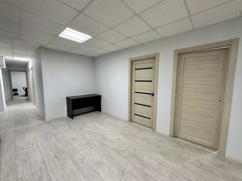 Помещение свободного назначения в Свердловская область, Екатеринбург ... - Фото 2