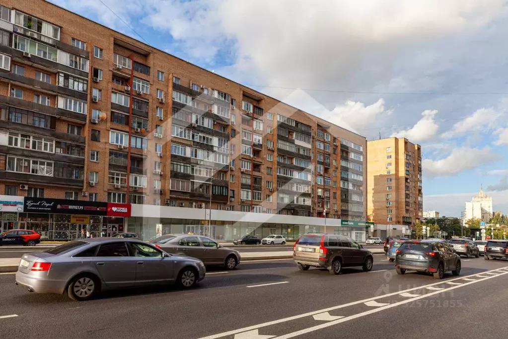 Торговая площадь в Москва Большая Дорогомиловская ул., 10 (195 м) - Фото 1