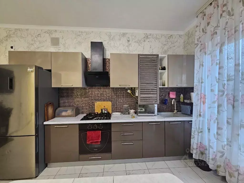 Дом в Краснодарский край, Абинск ул. Бойко (90 м) - Фото 1