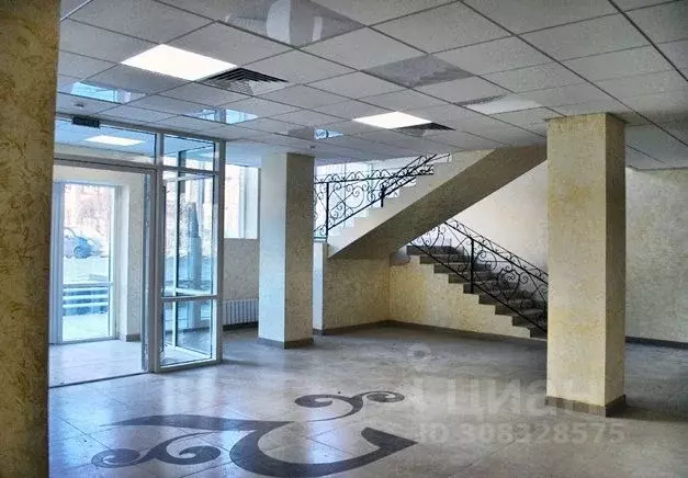 Гараж в Свердловская область, Екатеринбург ул. Папанина, 18 (17 м) - Фото 1