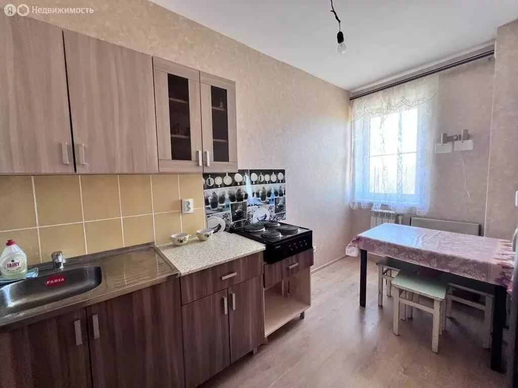 2-комнатная квартира: Осташков, улица Мира, 2к7 (36.8 м) - Фото 1