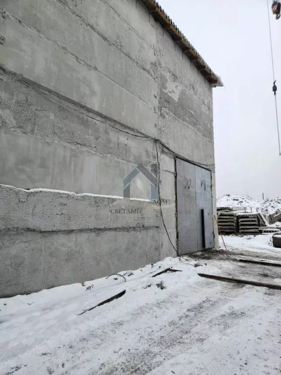 Помещение свободного назначения в Алтайский край, Барнаул просп. ... - Фото 1