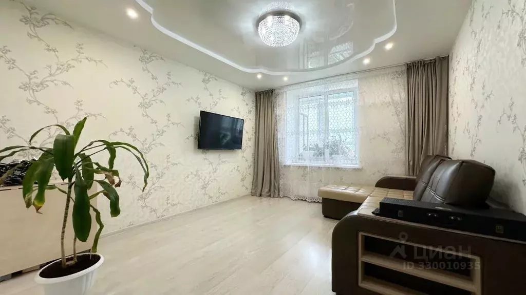 2-к кв. Татарстан, Казань ул. Азата Аббасова, 12 (50.8 м) - Фото 1
