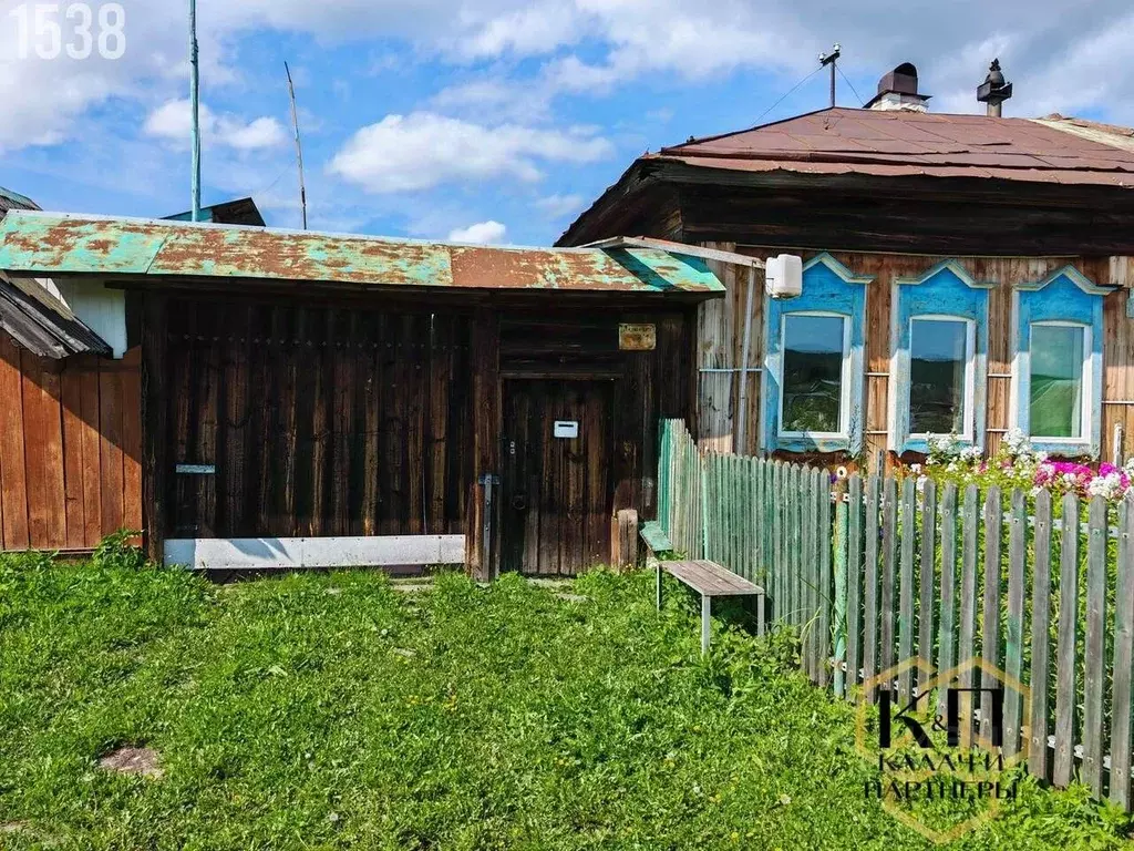 Дом в Свердловская область, Полевской муниципальный округ, с. ... - Фото 1