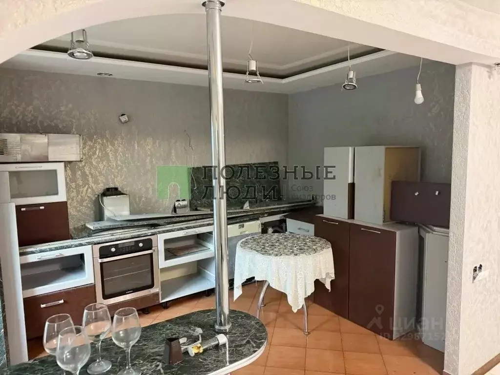 3-к кв. Курганская область, Курган Заозерный жилрайон, 6-й мкр, 17 ... - Фото 2