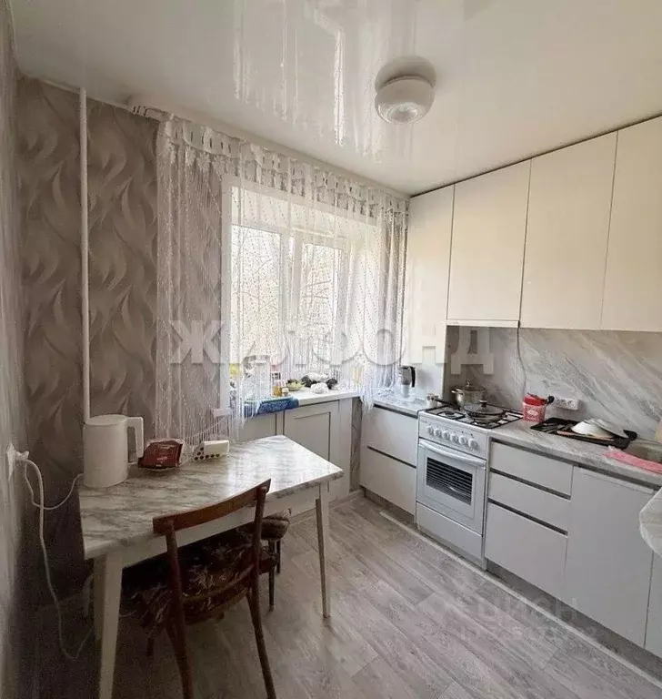 3-к кв. Новосибирская область, Куйбышев 10-й кв-л, 6 (61.2 м) - Фото 1