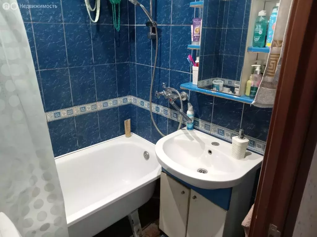 3-комнатная квартира: Ярославль, улица Калинина, 37к2 (61.5 м) - Фото 0