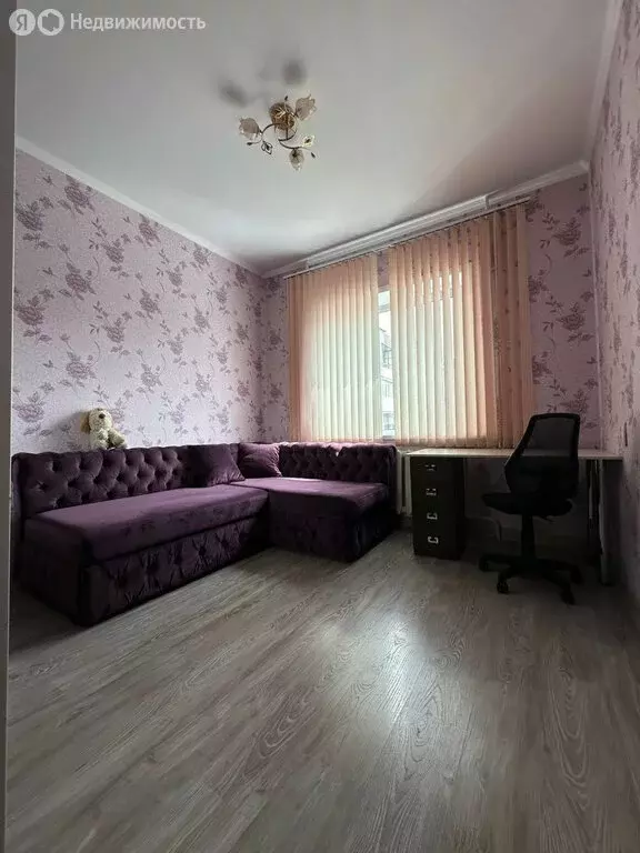 3-комнатная квартира: Архангельск, улица Попова, 24 (63.2 м) - Фото 1