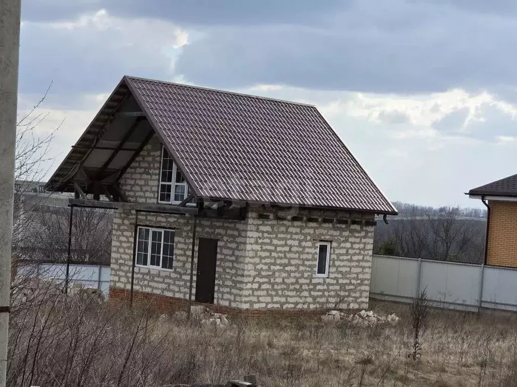 Дом в Белгородская область, Белгород Юго-Западный-2.2 мкр, пер. 2-й ... - Фото 1