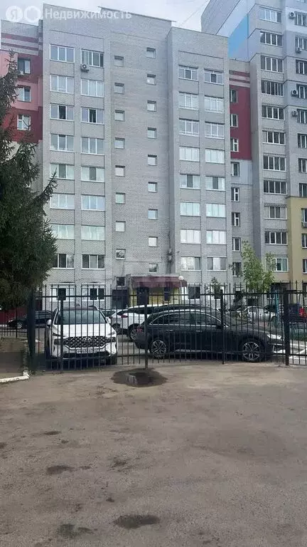 2-комнатная квартира: Брянск, 1-й проезд Станке Димитрова, 14А (76 м) - Фото 1