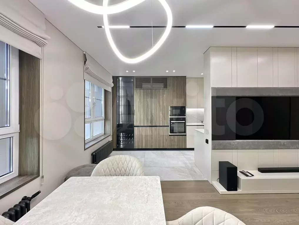3-к. квартира, 130 м, 14/22 эт. - Фото 0