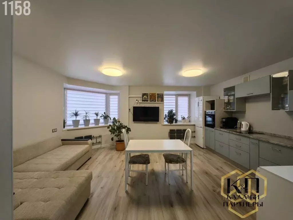 3-к кв. Свердловская область, Екатеринбург ул. Готвальда, 6к2 (69.6 м) - Фото 2