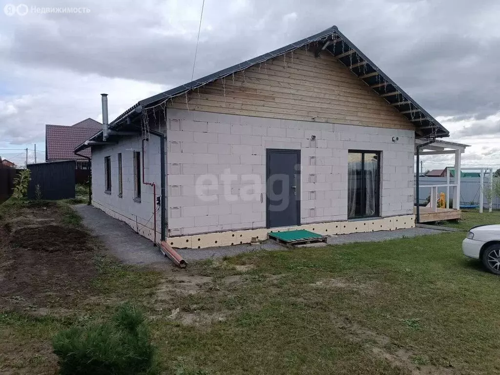 Дом в Ленинское, Рябиновая улица (100 м) - Фото 2