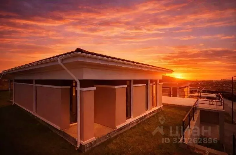 Дом в Крым, Симферопольский район, Мирновское с/пос, с. Белоглинка ул. ... - Фото 1