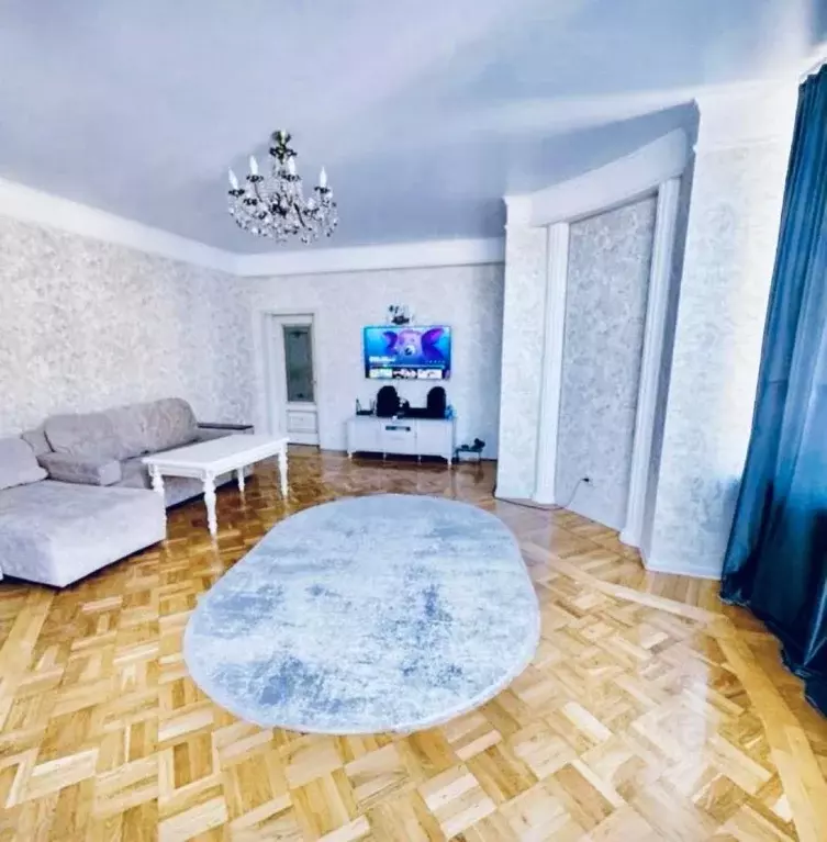 2-к кв. Дагестан, Махачкала ул. Устарбекова, 6 (84.0 м) - Фото 1