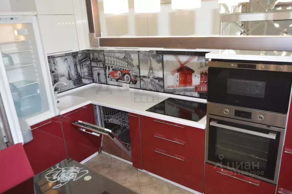 2-к кв. Свердловская область, Екатеринбург ул. Краснолесья, 28 (65.0 ... - Фото 2