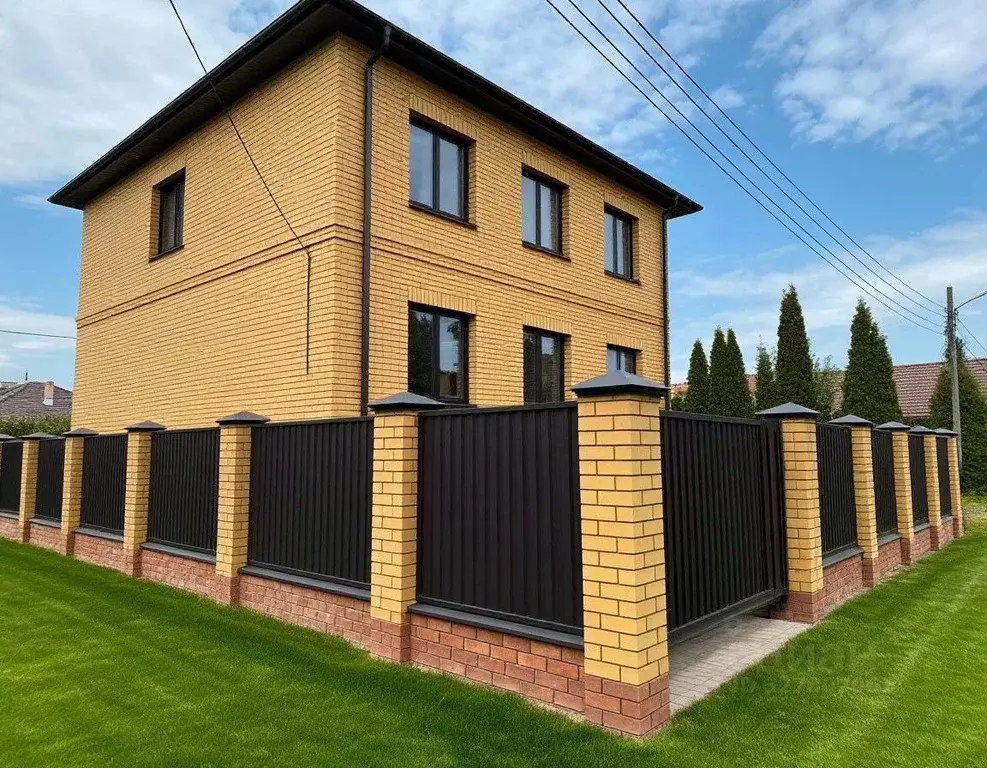 Дом в Астраханская область, Астрахань ул. 1-я Бондарная, 14 (160 м) - Фото 2