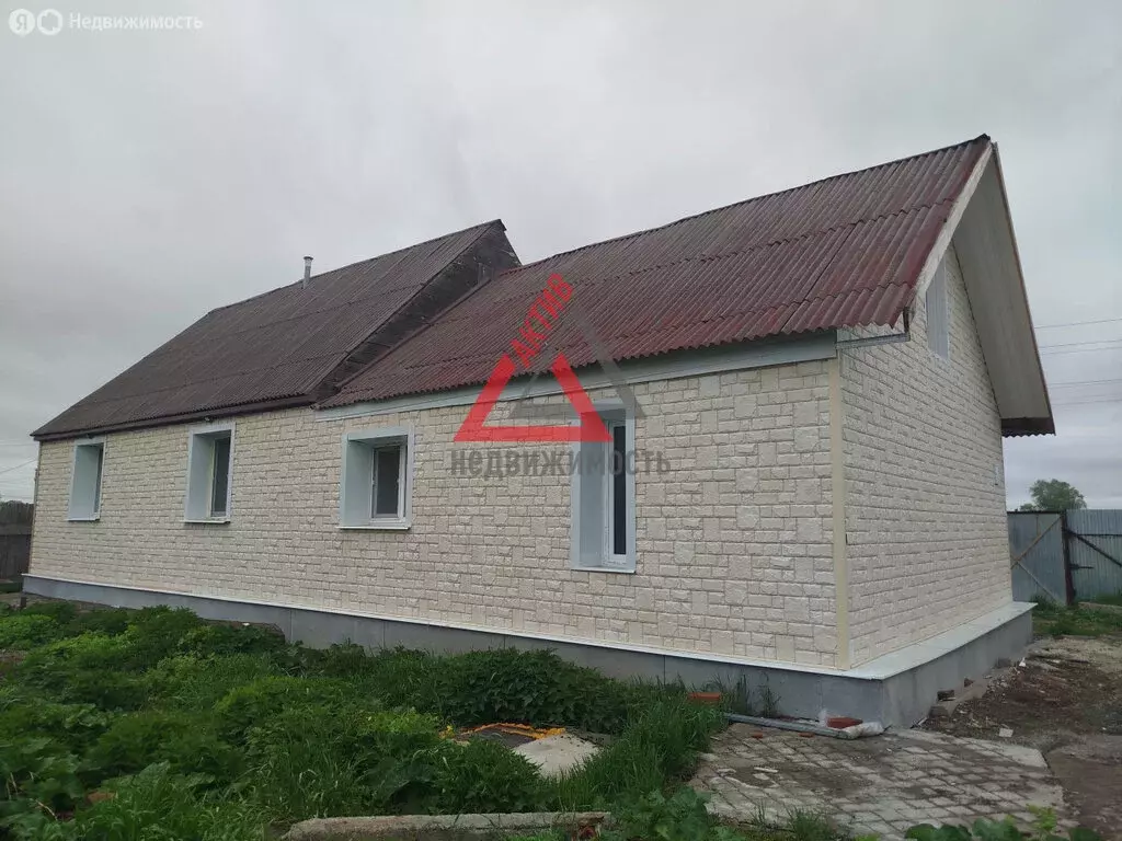 Дом в Свердловская область, Каменский муниципальный округ, село ... - Фото 0