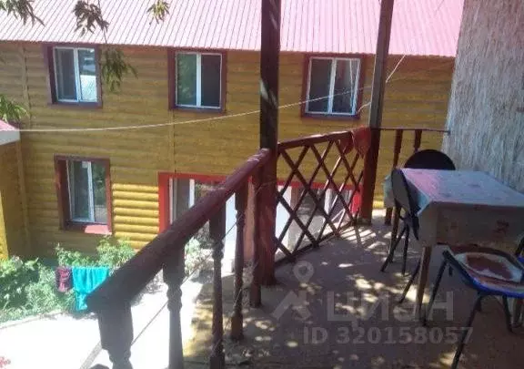 Дом в Оренбургская область, Соль-Илецк ул. Володарского, 4 (450 м) - Фото 1