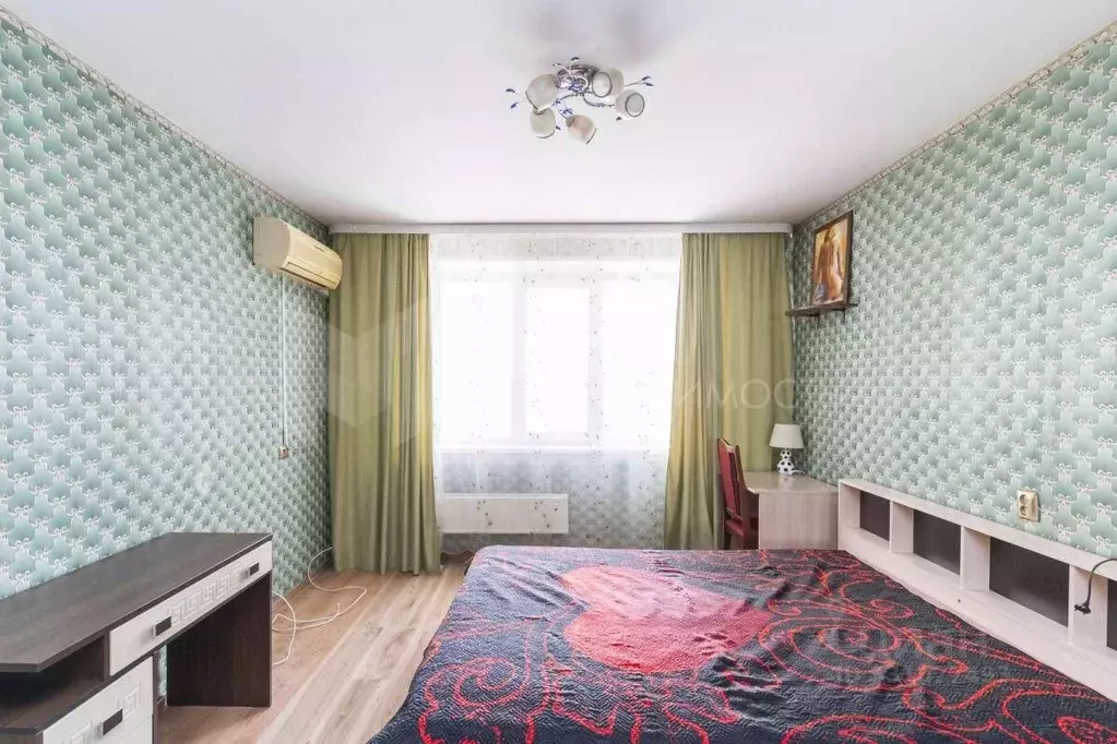 3-к кв. Тюменская область, Тюмень ул. 30 лет Победы, 14/1 (91.4 м) - Фото 1