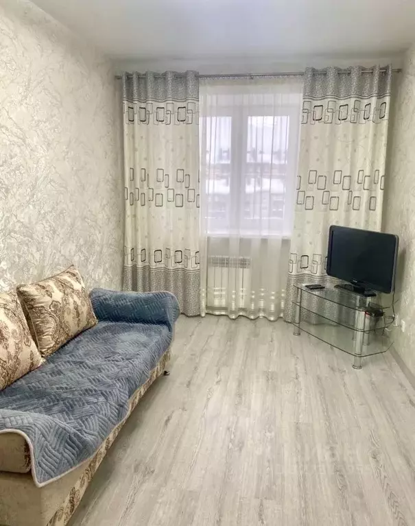 1-к кв. Татарстан, с. Высокая Гора ул. Комаровка, 7Б (35.0 м) - Фото 1