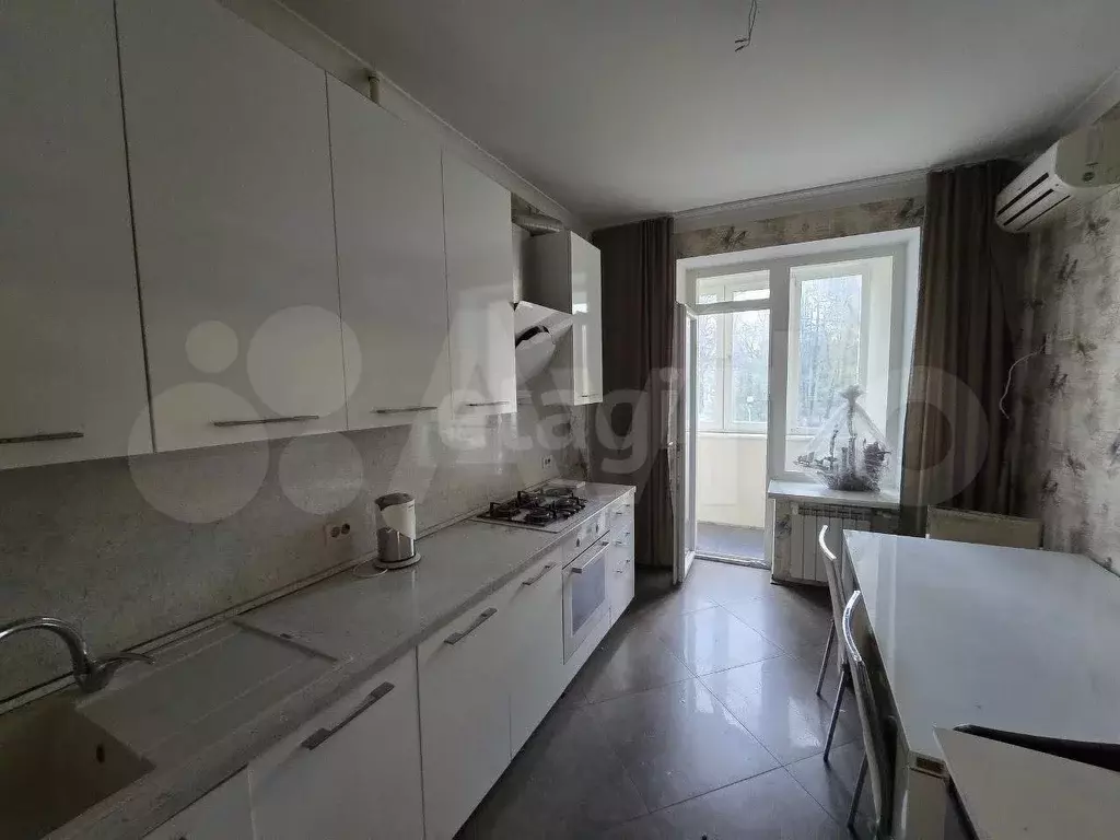 3-к. квартира, 83 м, 2/10 эт. - Фото 1