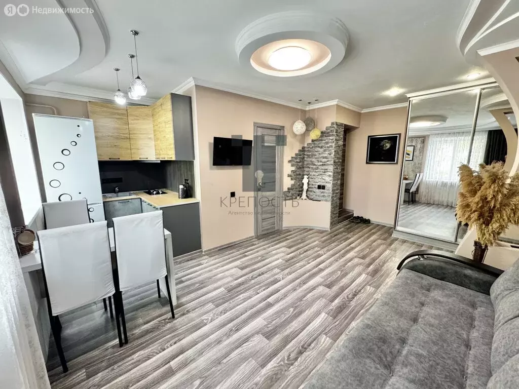 2-комнатная квартира: Мелеуз, улица Комарова, 5 (40 м) - Фото 0