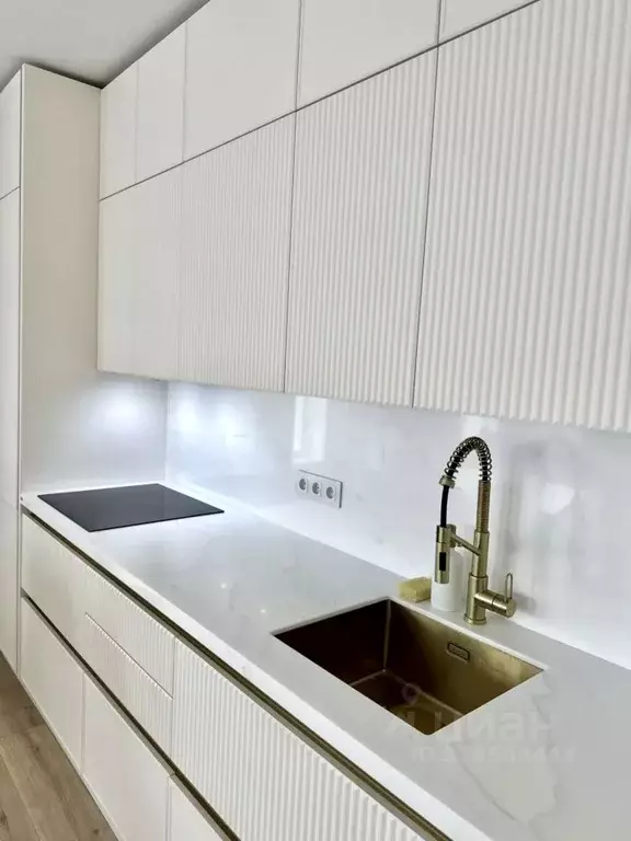 1-к кв. Свердловская область, Екатеринбург ул. Мира, 47 (59.4 м) - Фото 1