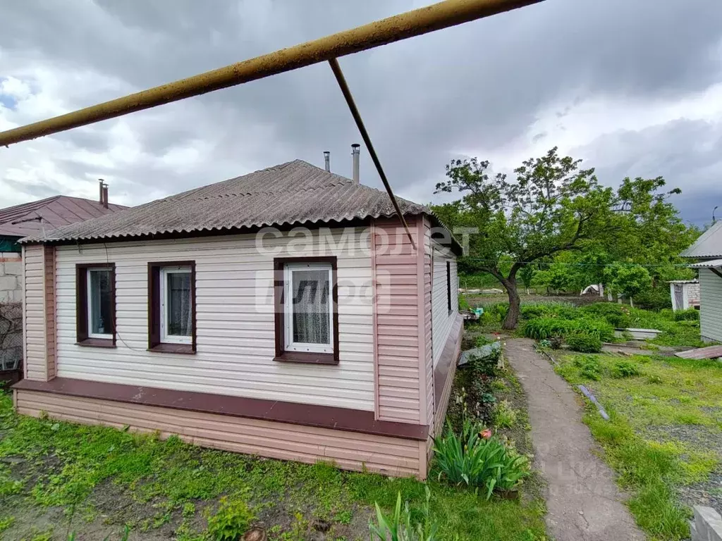 Дом в Белгородская область, Старый Оскол Вагонная ул. (49 м) - Фото 1