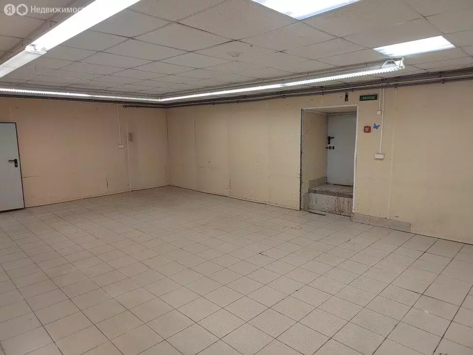 Торговая площадь (364.9 м) - Фото 1