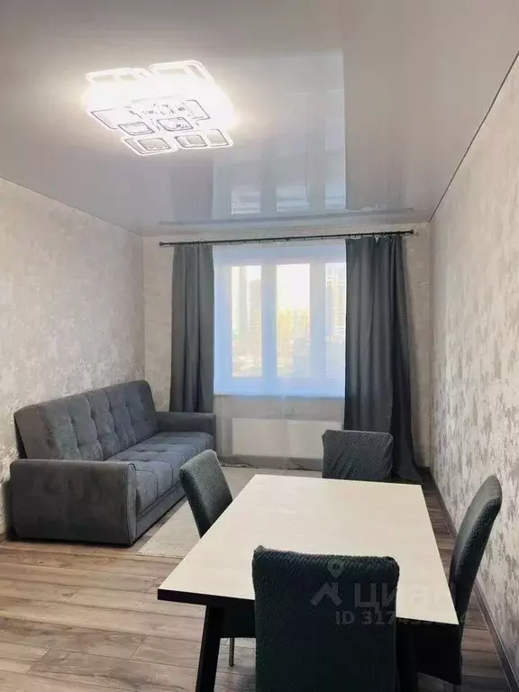 2-к кв. Тюменская область, Тюмень Новгородская ул., 22 (58.3 м) - Фото 1