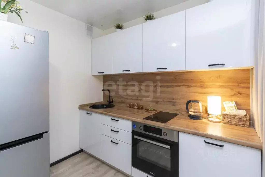 1-к кв. Тюменская область, Тюмень ул. Федюнинского, 62с1 (42.0 м) - Фото 1