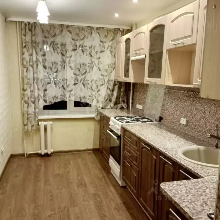 4-к кв. Свердловская область, Талица Рябиновая ул., 6 (82.5 м) - Фото 1