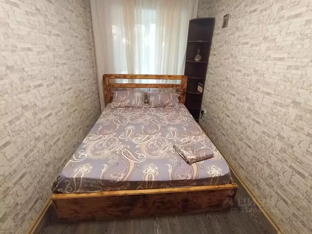 2-к кв. Челябинская область, Челябинск ул. Барбюса, 75 (45.0 м) - Фото 0