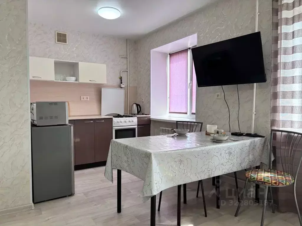 Студия Омская область, Омск просп. Мира, 6 (31.0 м) - Фото 1