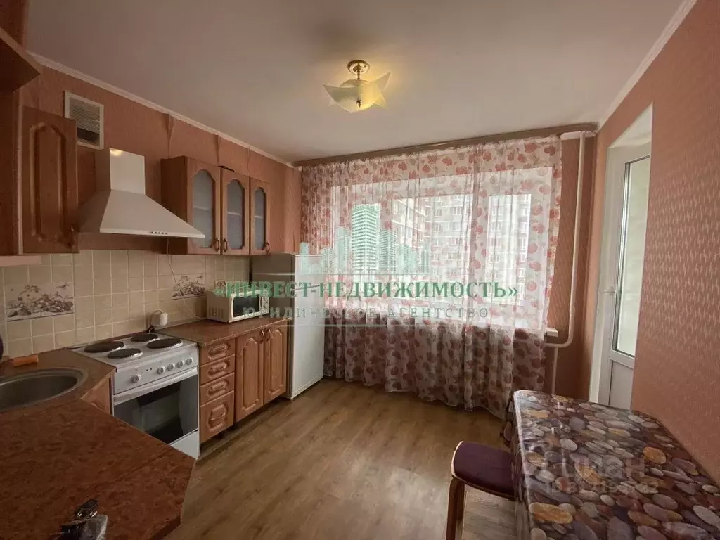 3-к кв. Брянская область, Брянск ул. Дуки, 58а (74.0 м) - Фото 0