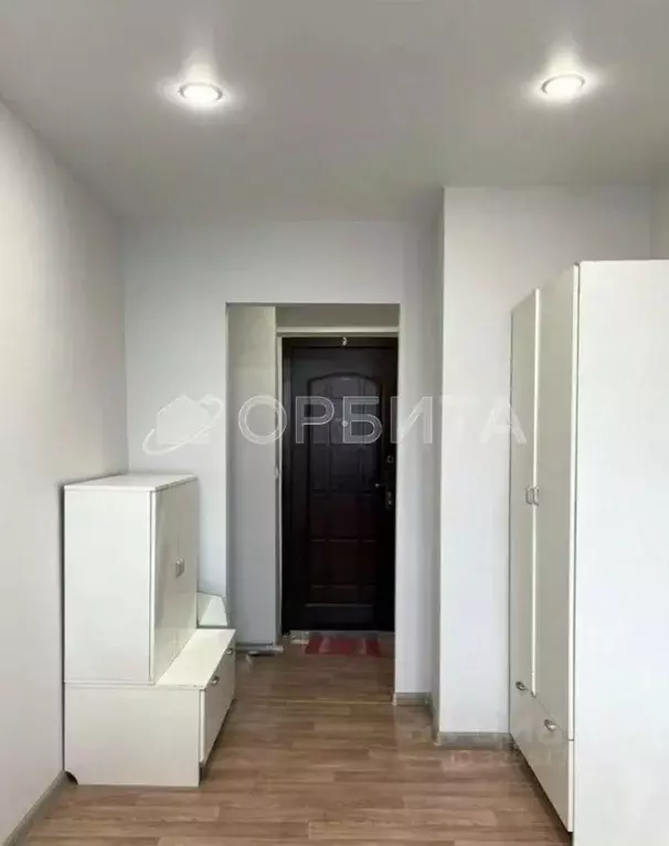 Студия Тюменская область, Тюмень ул. Мельникайте, 67 (12.8 м) - Фото 2