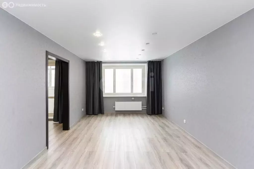 1-комнатная квартира: Тюмень, улица Павла Шарова, 1к1 (41 м) - Фото 1