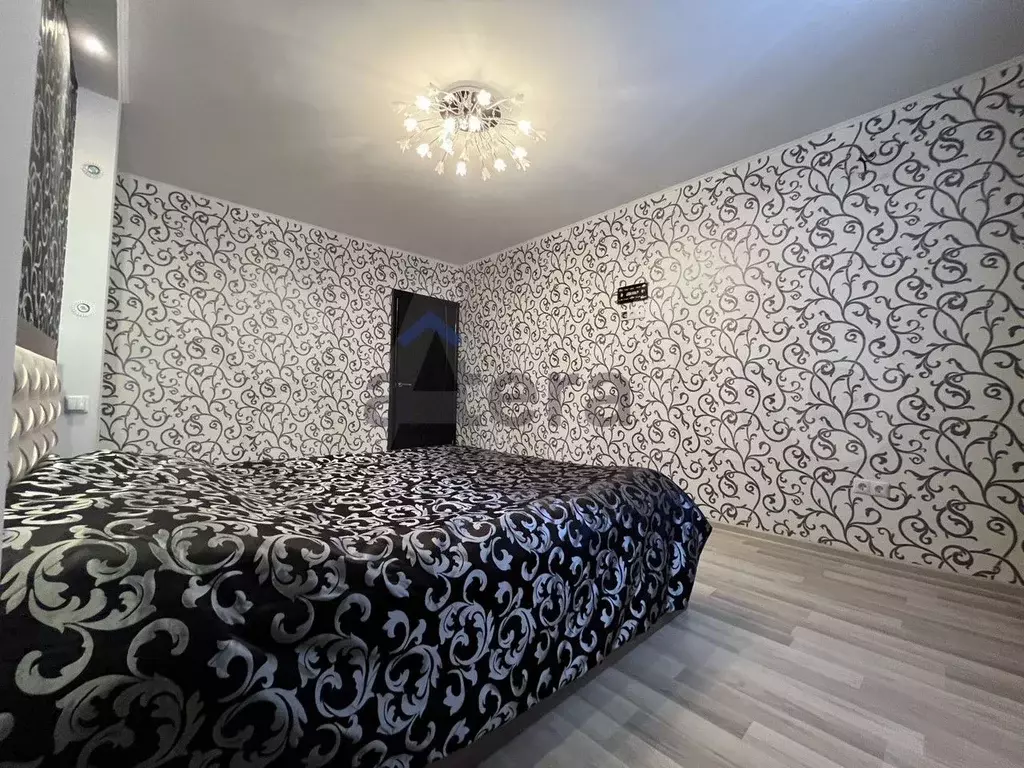 3-к. квартира, 95 м, 5/10 эт. - Фото 1