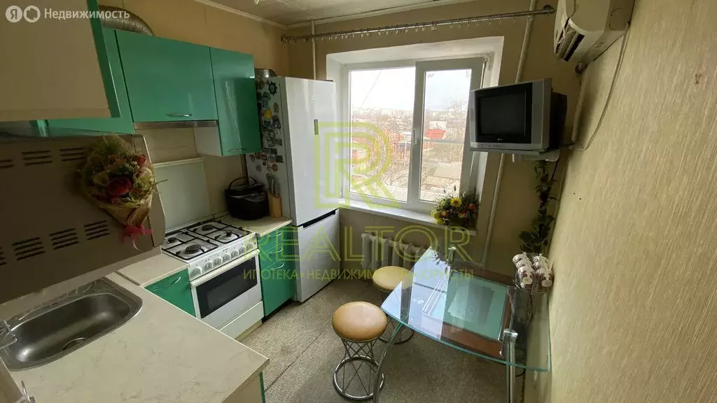 2-комнатная квартира: Шахты, переулок Шишкина, 183А (46.3 м) - Фото 0