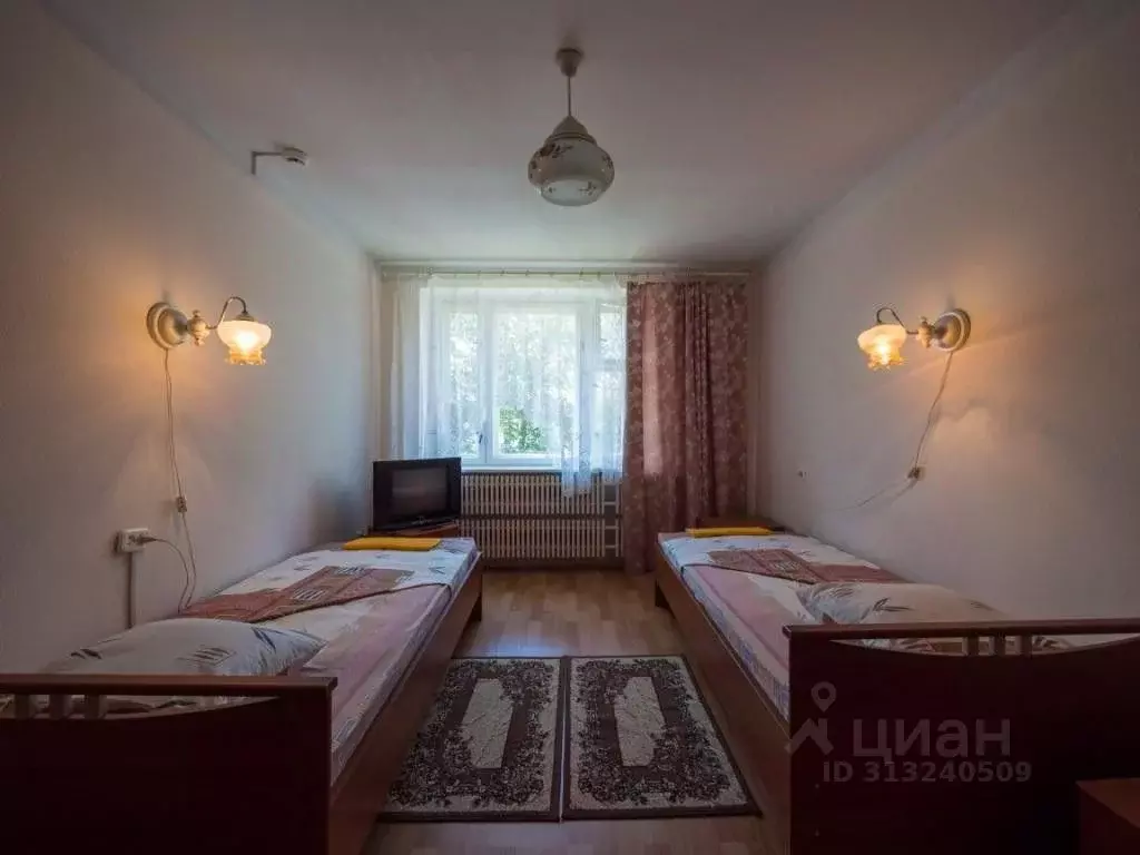 Комната Новгородская область, Великий Новгород Новолучанская ул., 27А ... - Фото 0