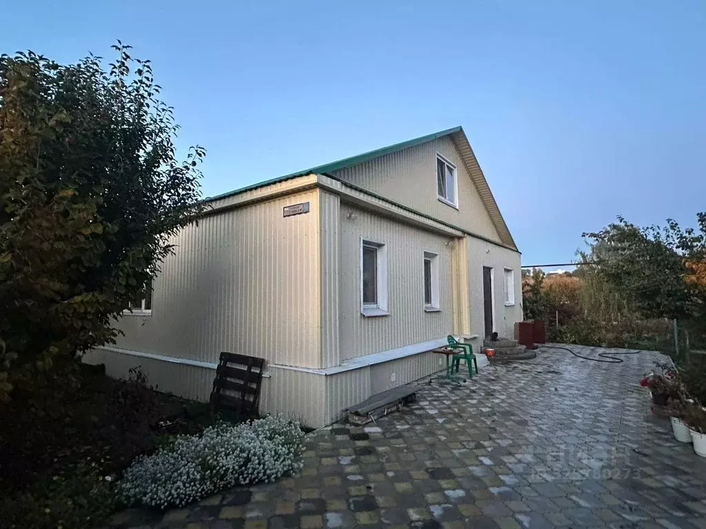 Дом в Саратовская область, Энгельс муниципальное образование, с. ... - Фото 1